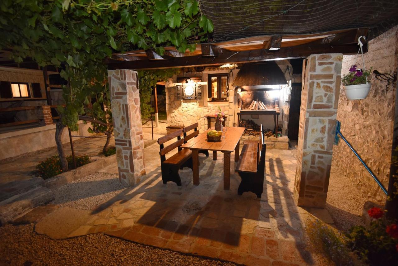 Donji Zemunik House & Apartment Palaca מראה חיצוני תמונה