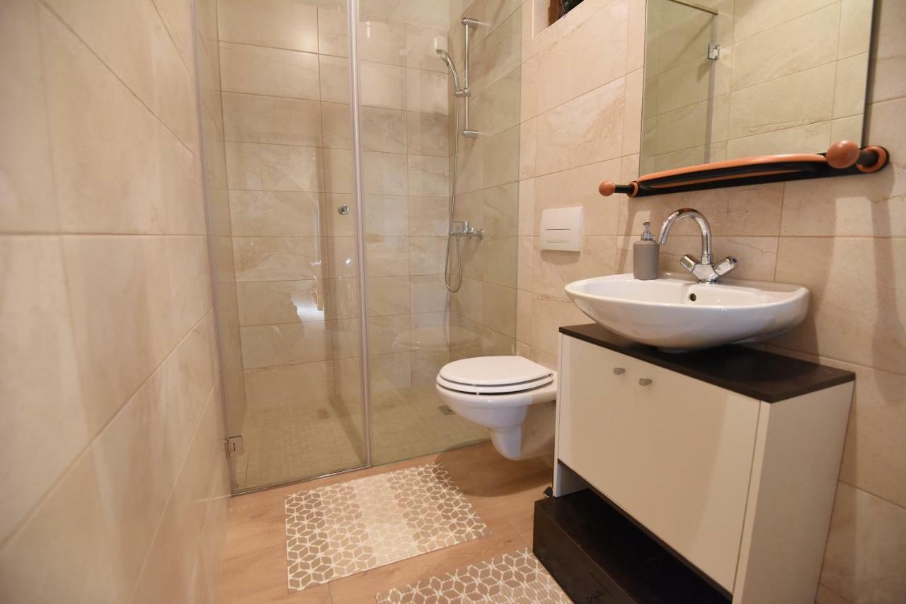 Donji Zemunik House & Apartment Palaca מראה חיצוני תמונה